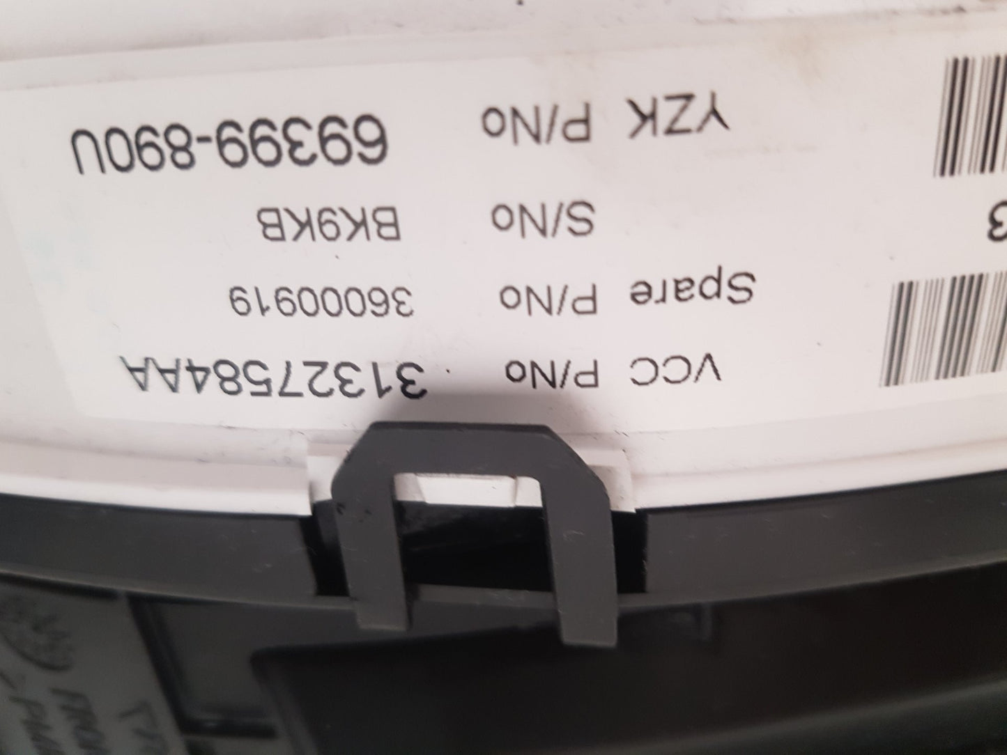 2008 - 2016 Volvo XC70 III 136 Estate Instrument Cluster 31327584AA