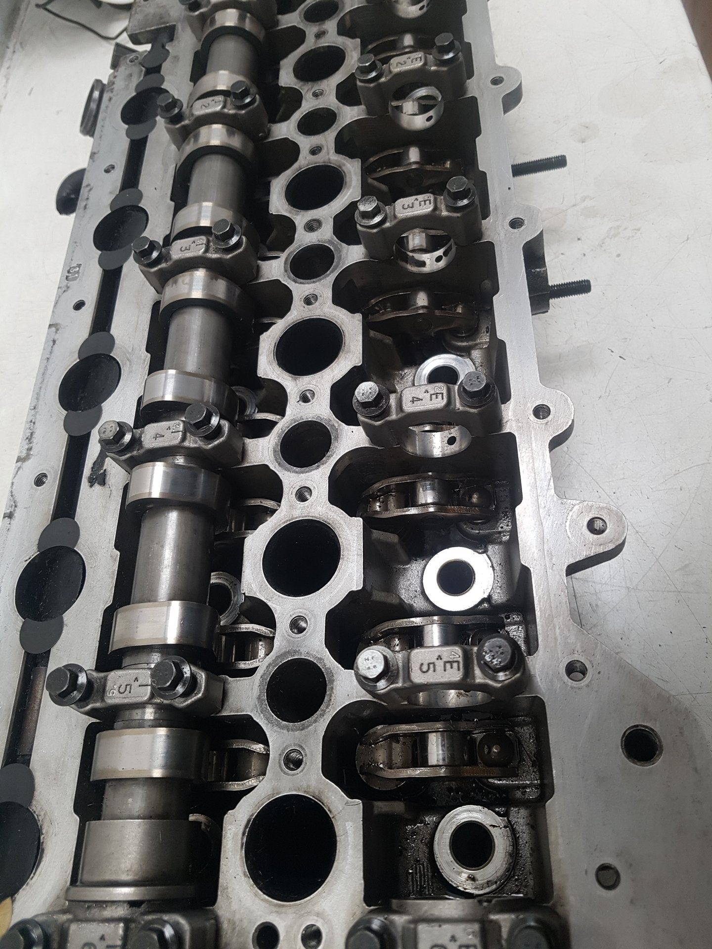 2003 - 2014 Volvo XC90 I 275 Estate CYLINDER HEAD COMPLETE DIESEL 8252334