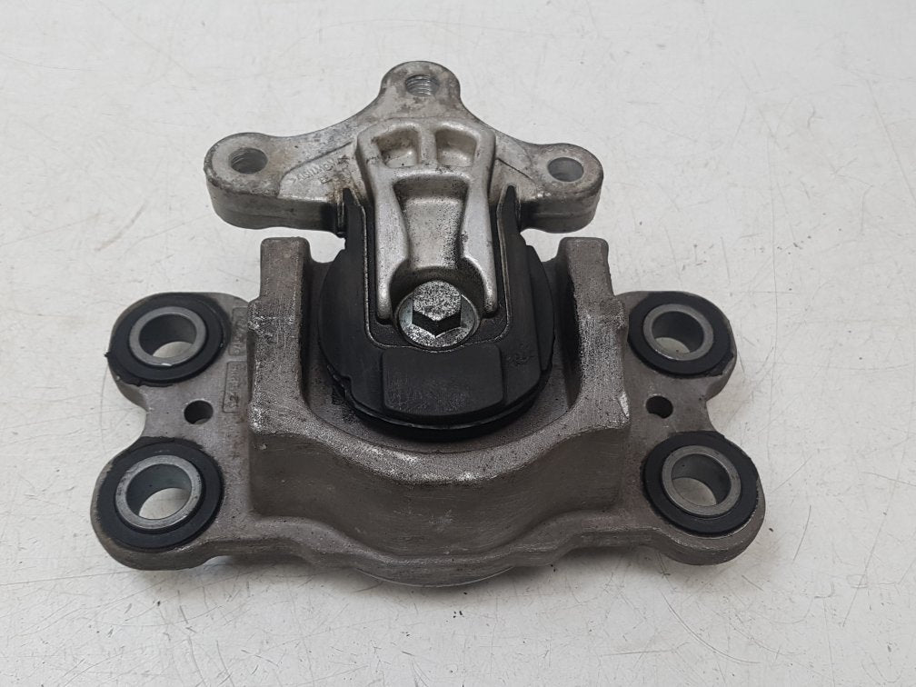 2015 Volvo S60  Saloon Right Engine Mount 31262710