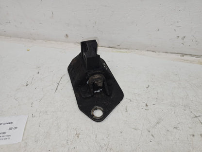 2000 - 2004 Volvo S60  Saloon Bottom Engine Mount 8624757