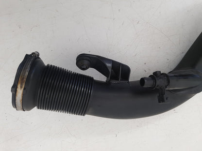 2012 - 2015 Volvo V40  Hatchback Intercooler Pipe 31325985