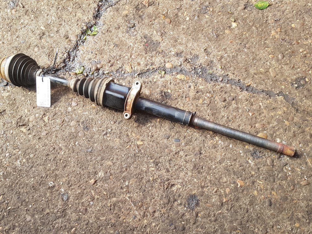 2000 - 2007 Volvo XC70  Estate Right Front Drive Axle 9445911