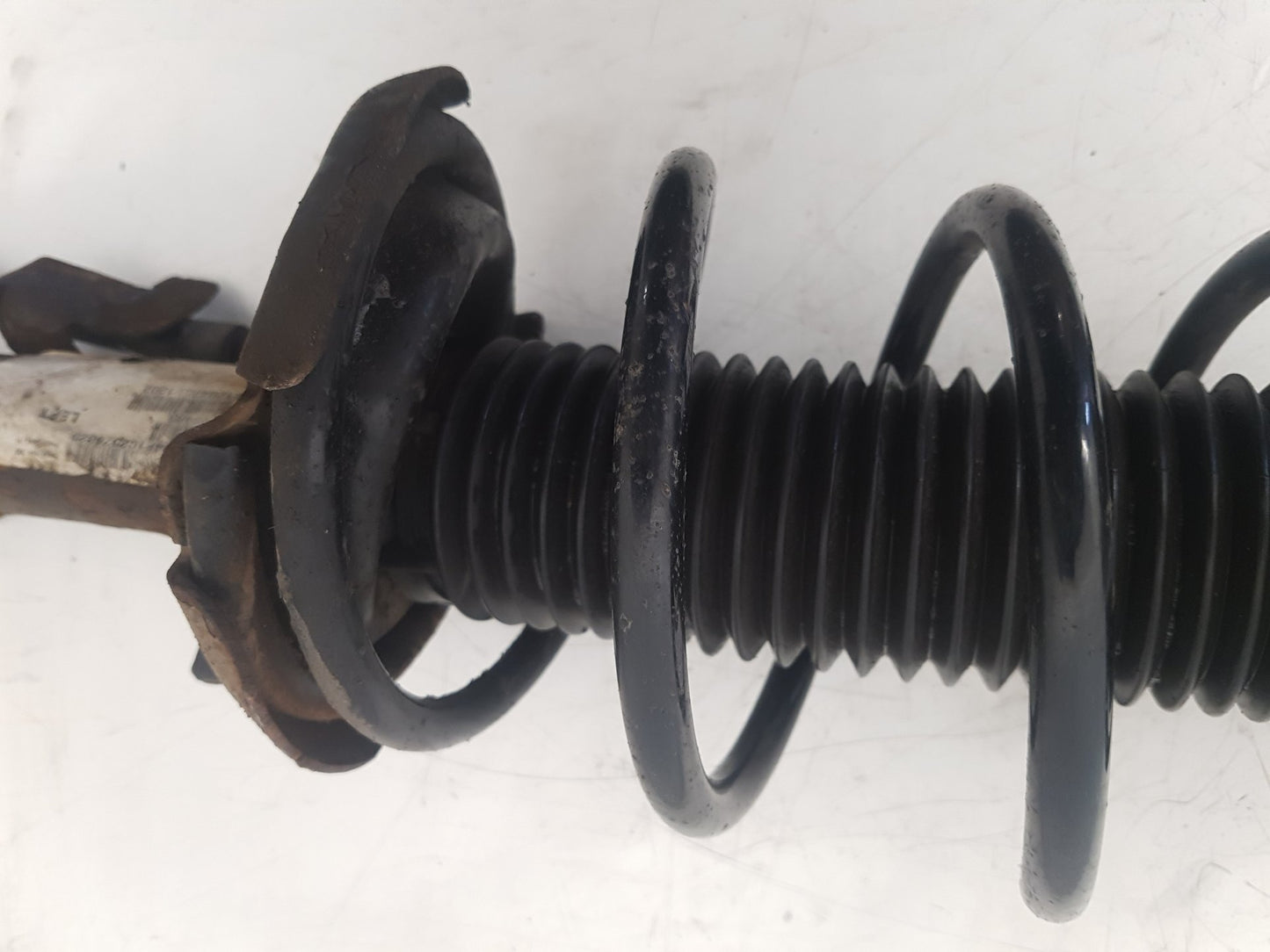 2005 - 2012 Volvo S40  Saloon Left Front Shock Absorber 31277606