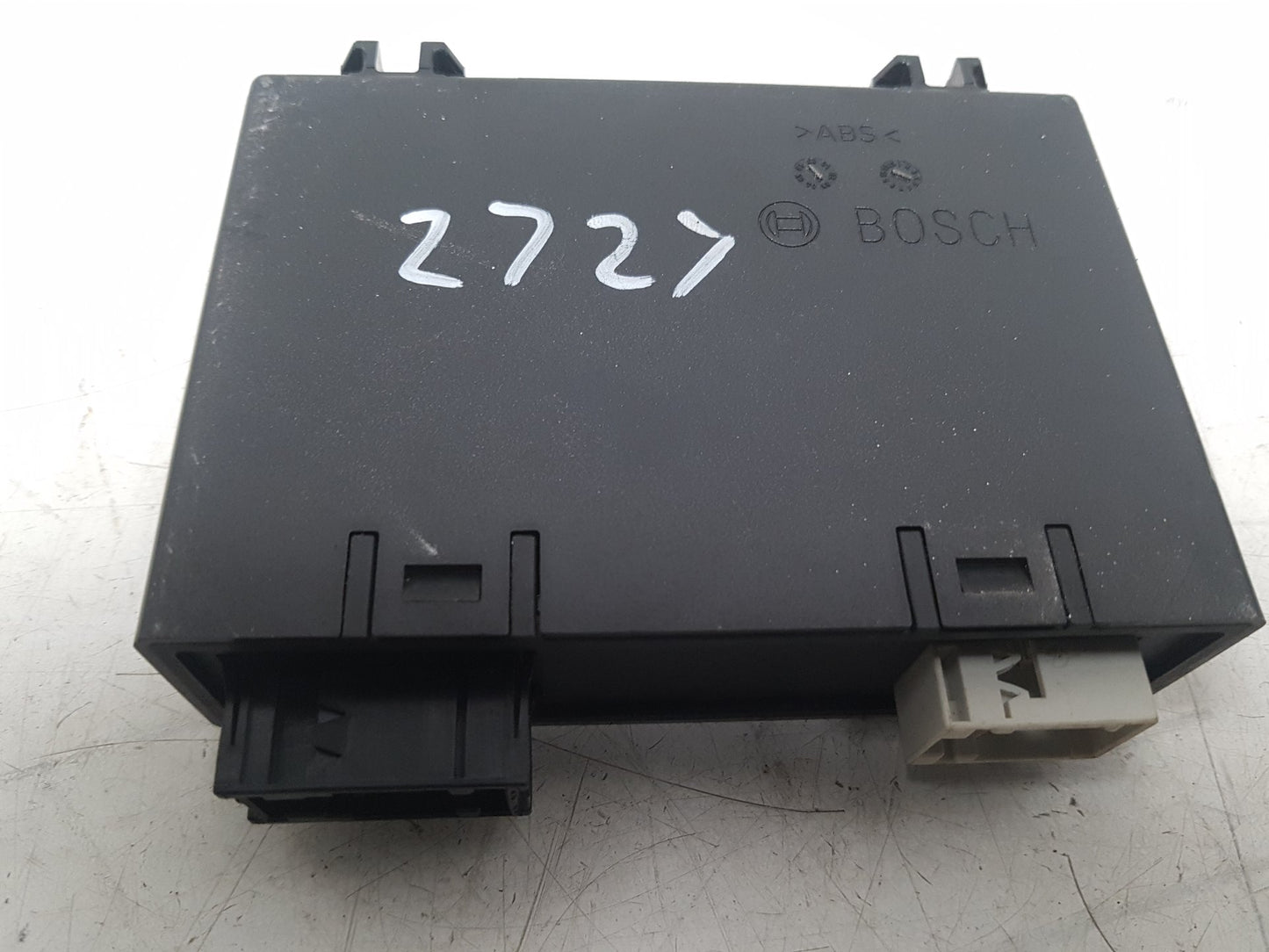 2004 Saab 9-3  Convertible PARKING SENSOR ECU 0263004033