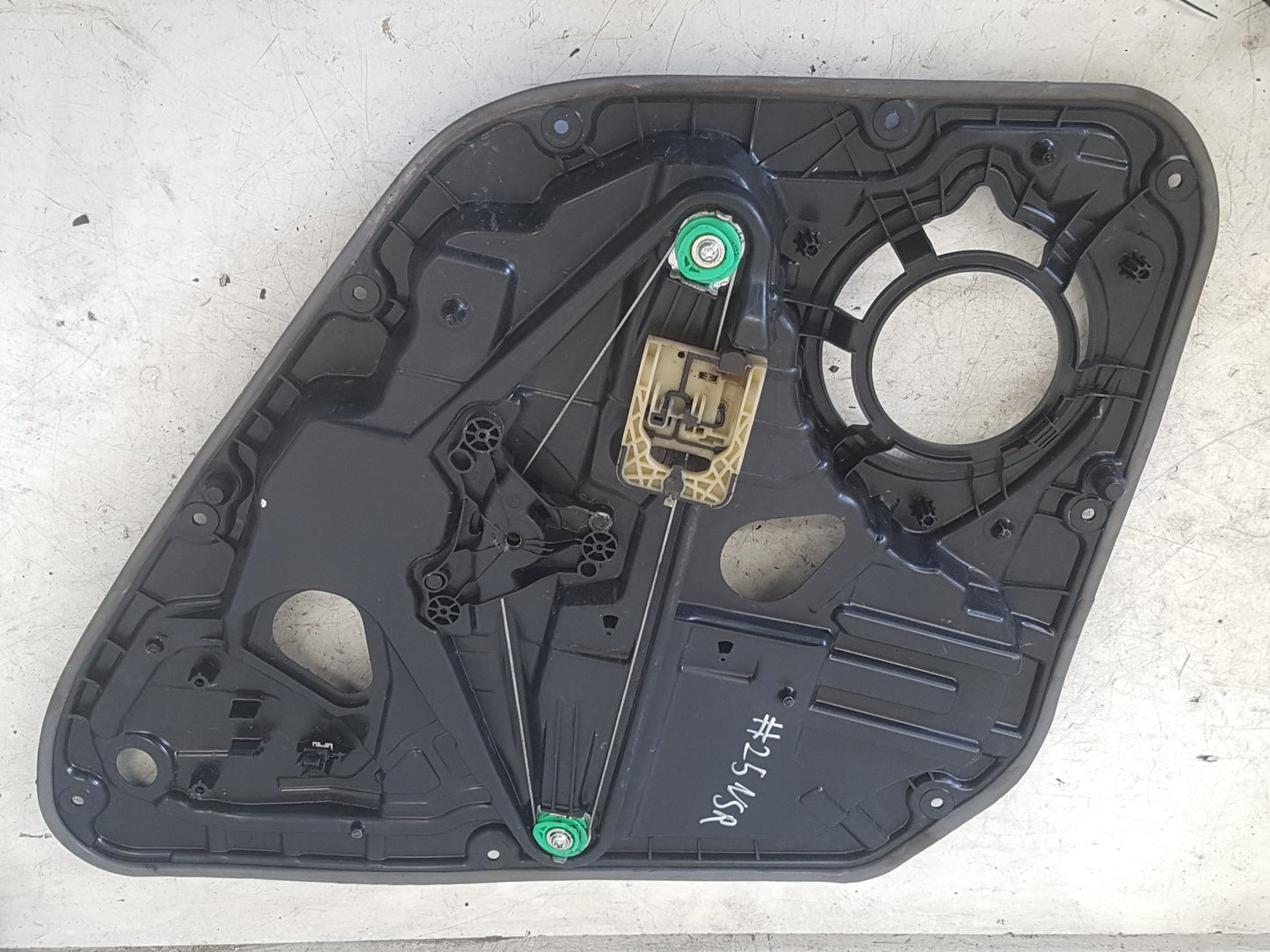 2015 Volvo V40 525, 526 Hatchback Left Rear Door Regulator 31276217