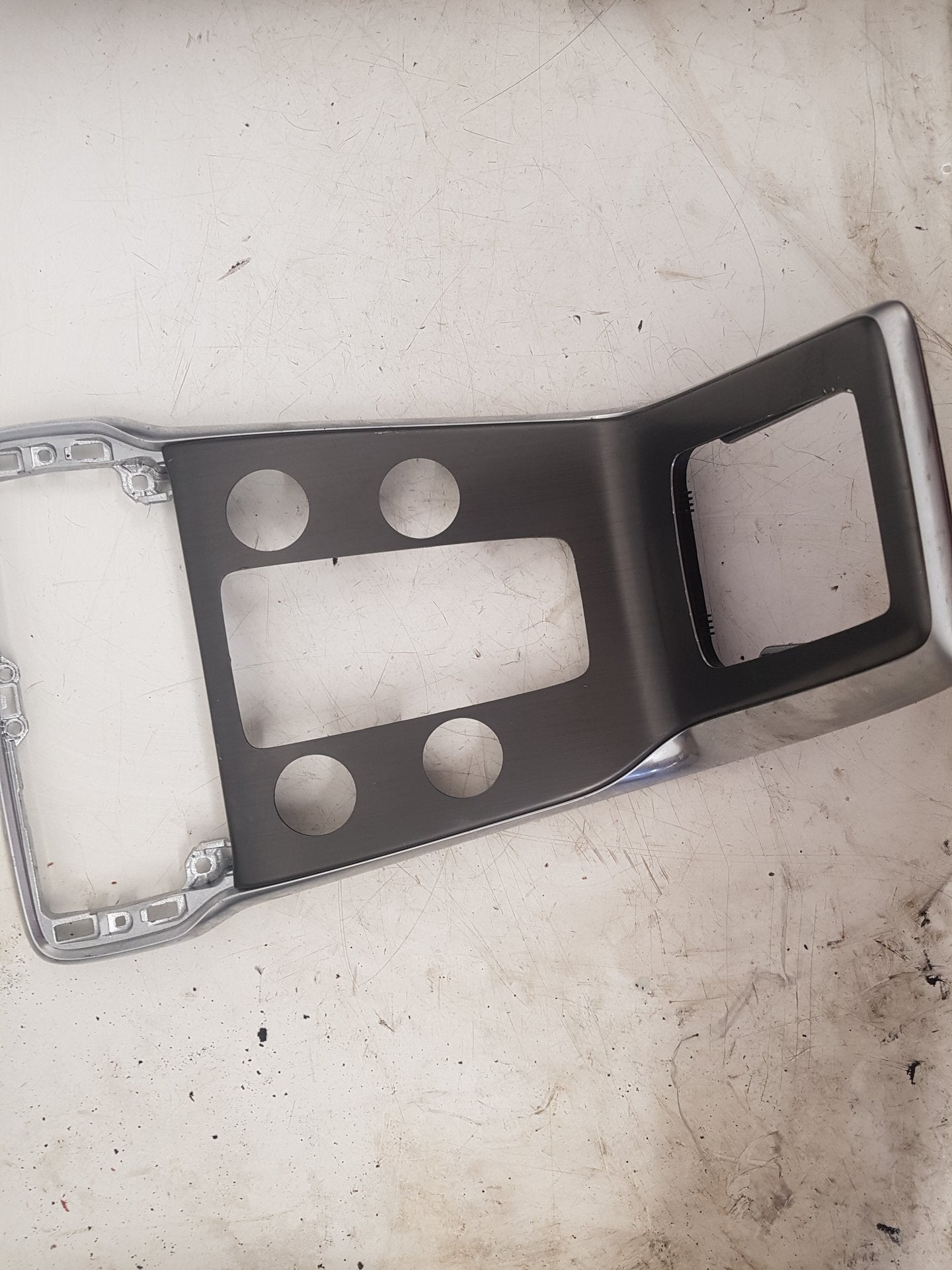 2015 - 2019 Volvo V40 Cross Country  Hatchback Centre Console 31448031