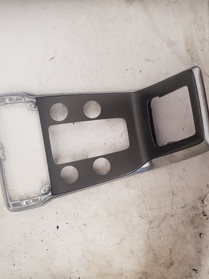 2015 - 2019 Volvo V40 Cross Country  Hatchback Centre Console 31448031