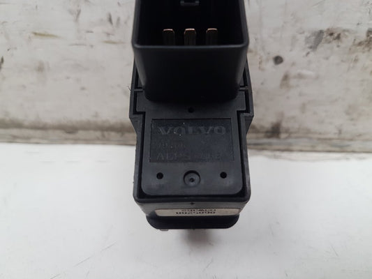 2002 - 2006 Volvo XC90  Estate Left Rear Window Switch 8685288