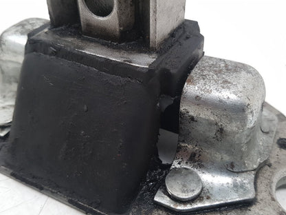 2004 - 2007 Volvo XC70  Estate Right Engine Mount 1349381