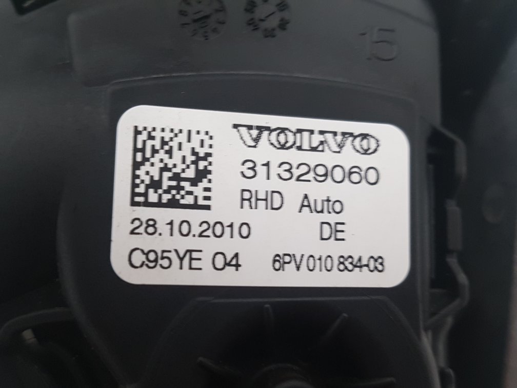 2010 - 2014 Volvo V60  Estate Accelerator Pedal 31329060