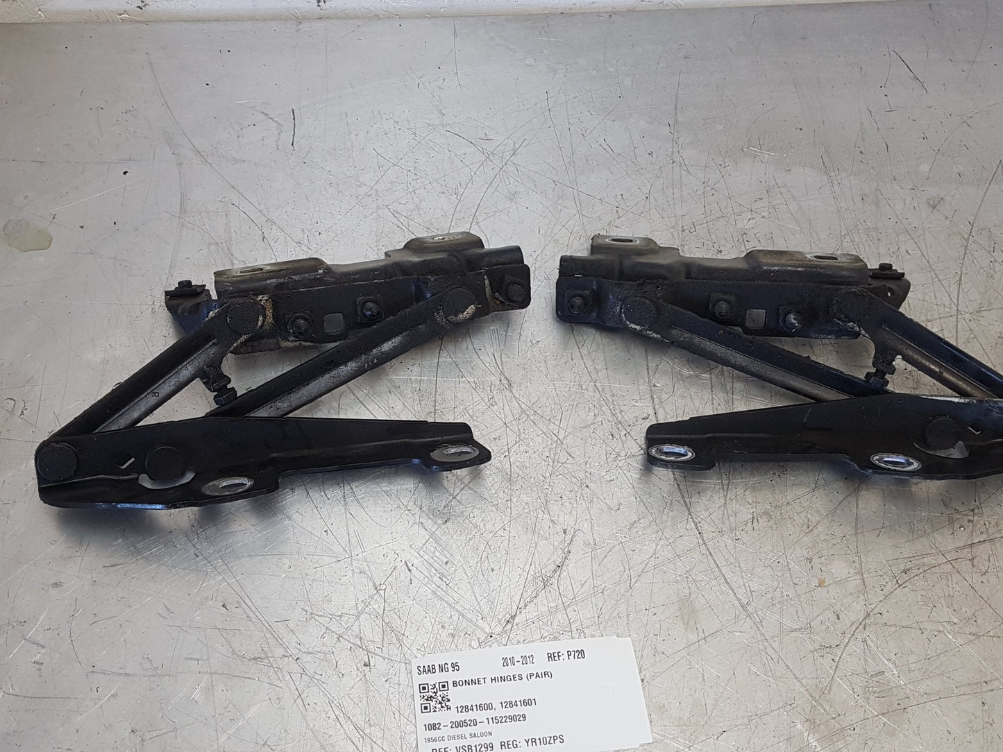 2010 - 2012 Saab 95  Saloon Bonnet Hinge/Strut 12841600