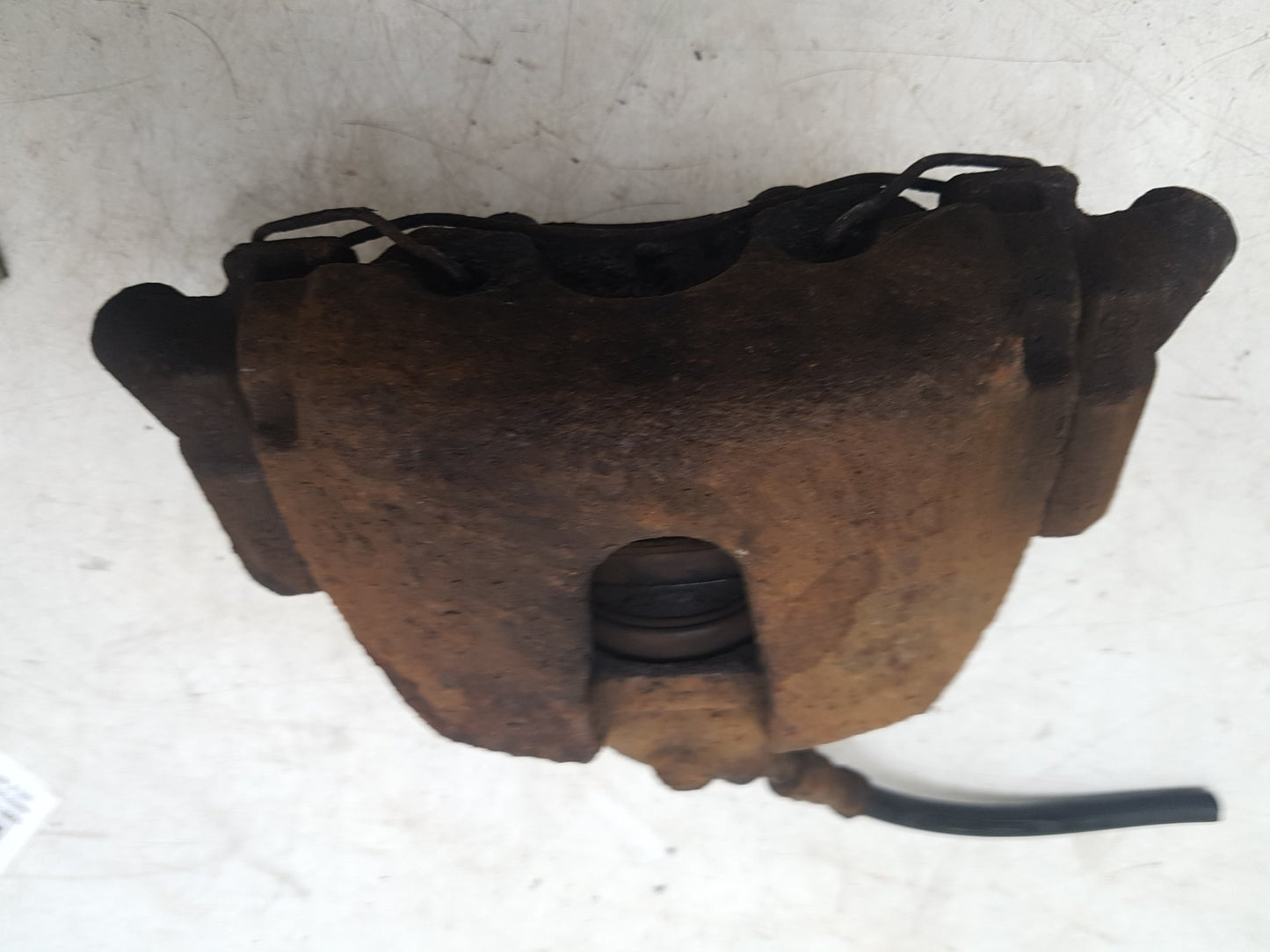 2004 - 2010 Volvo V50  Estate Left Front Caliper 36000484