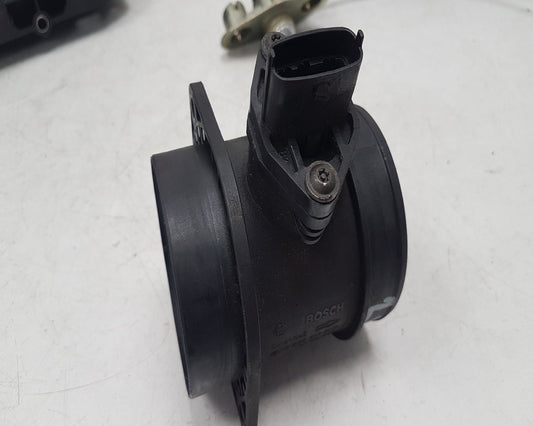 2000 - 2004 Volvo V70  Estate Air Flow Meter 9470640 0280618045