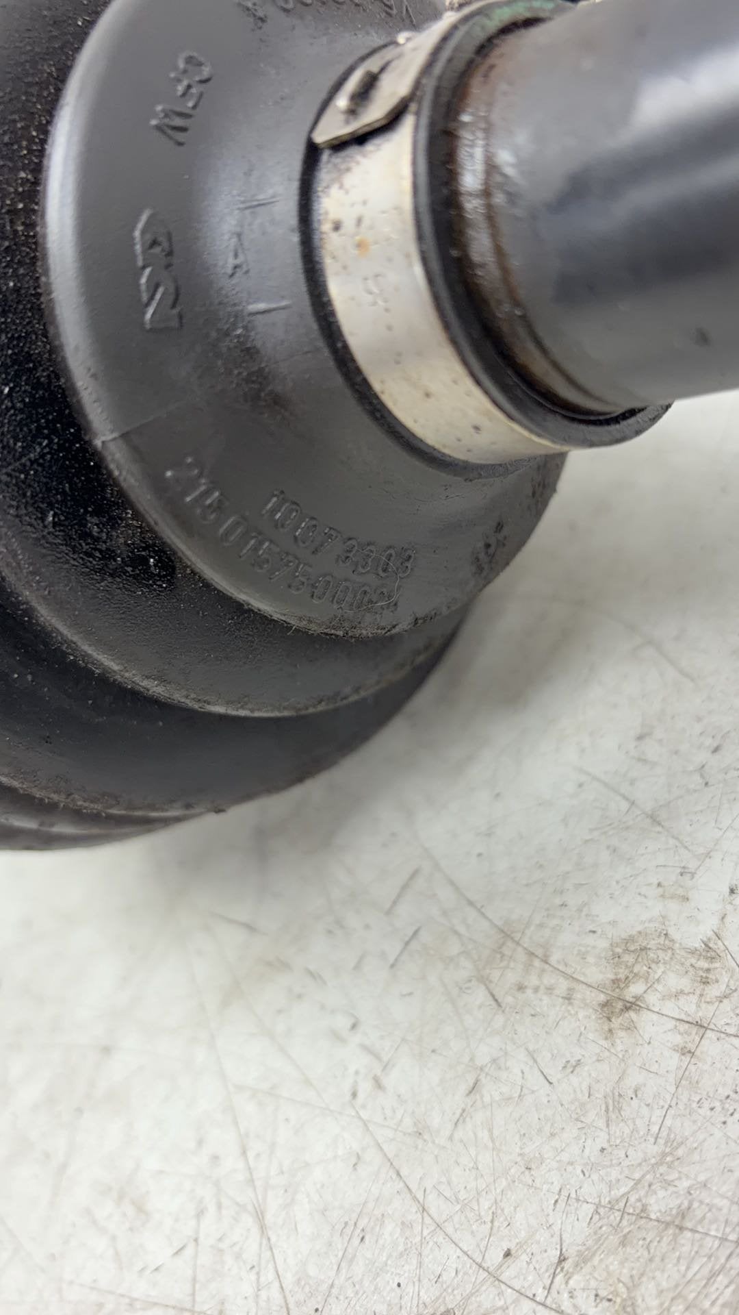 2007 Volvo V70  Estate Left Front Drive Axle 10073303