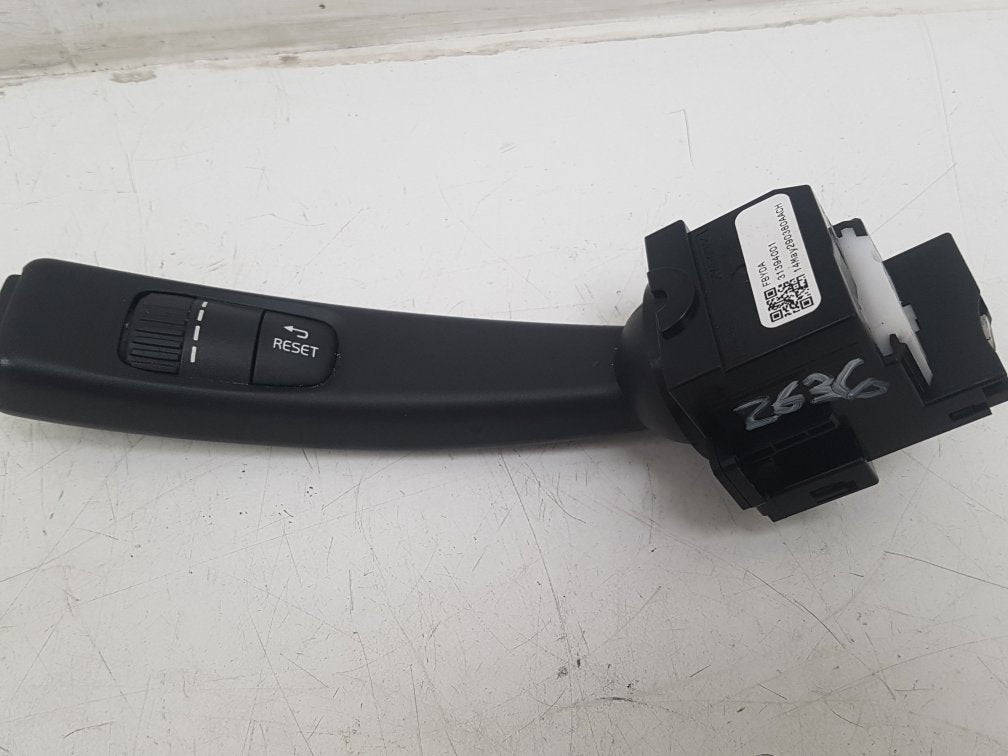 2013 - 2015 Volvo V60  Estate Indicator Stalk 31394001