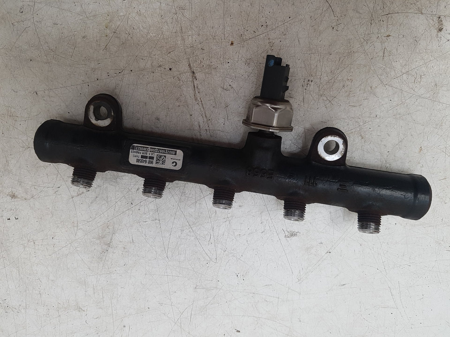 2004 - 2010 Volvo V50  Estate Injection Rail 968529758002