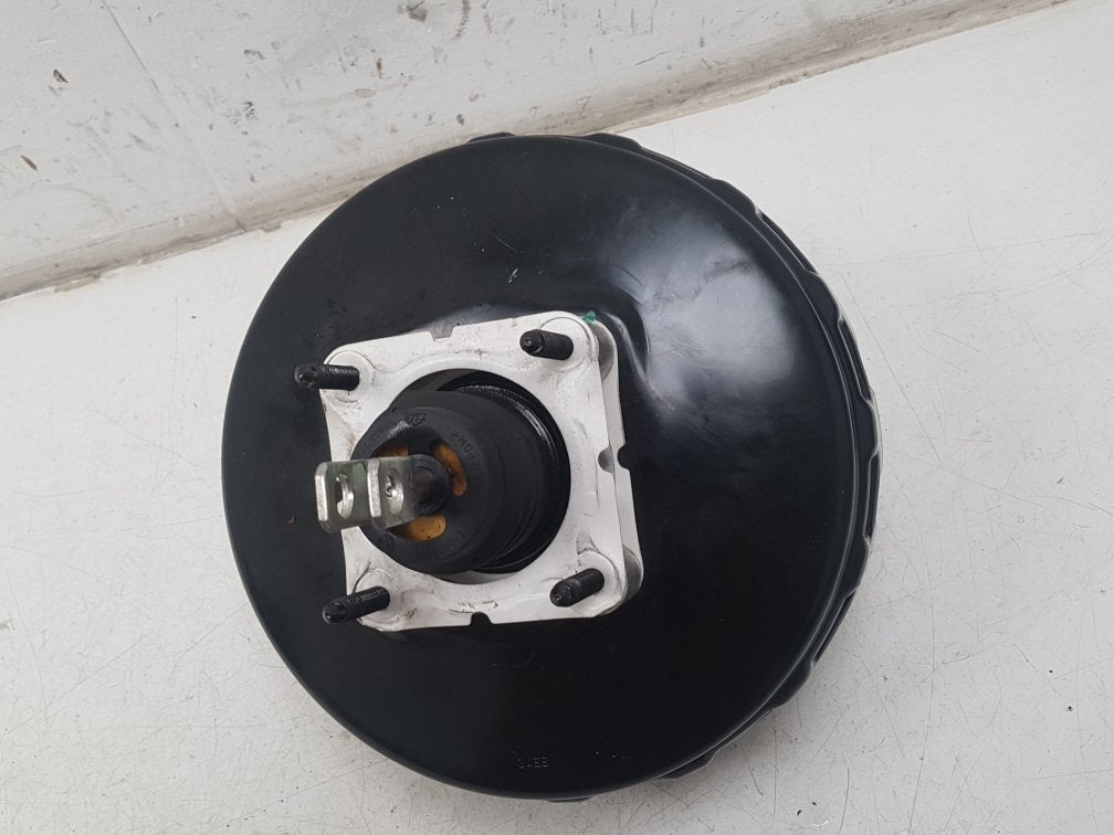 2012 - 2016 Volvo V40  Hatchback Brake Booster 31329275