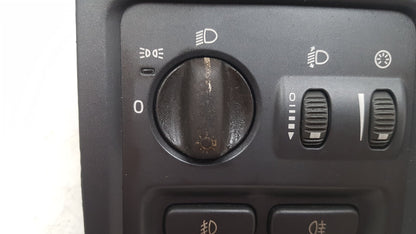 2013 - 2019 Volvo V40 III 525 Hatchback Dash Air Vent Centre 30643856