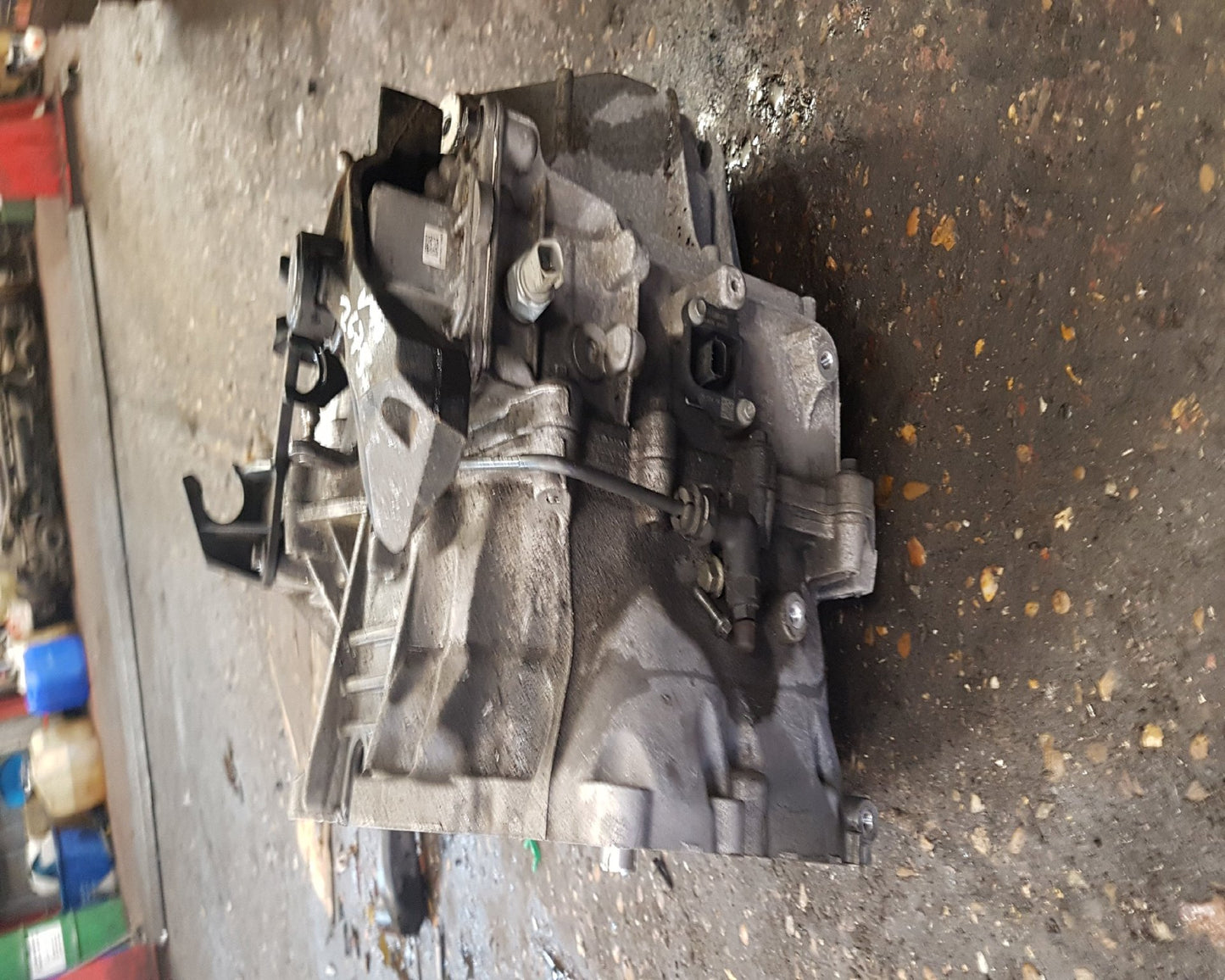 2012 - 2017 Volvo V40  Hatchback Manual Gearbox 1285272