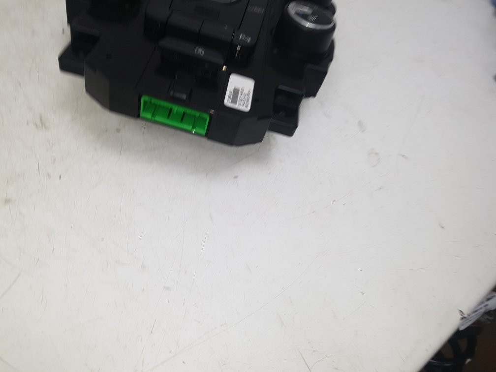 2014 Volvo V40  Hatchback HEATER & RADIO CONTROL PANNEL 31288103