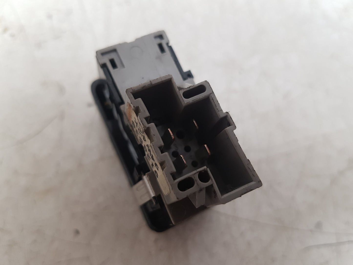 1992 - 1997 Volvo 850  Estate AUTOMATIC GEARBOX CONTROL MODULE SWITCH 9128538
