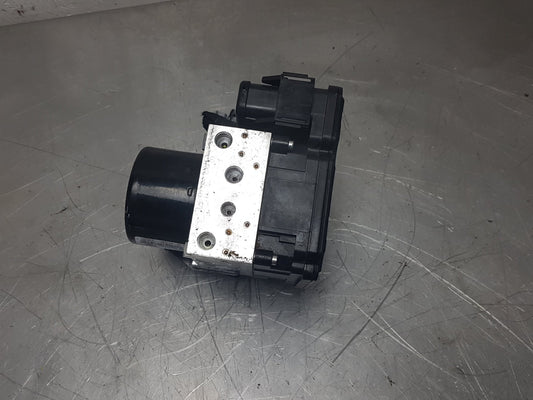2014 - 2018 Volvo S80  Saloon ABS Pump/Modulator 31423347