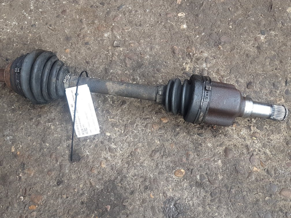 2005 - 2010 Volvo S40  Saloon Left Front Drive Axle 36001357