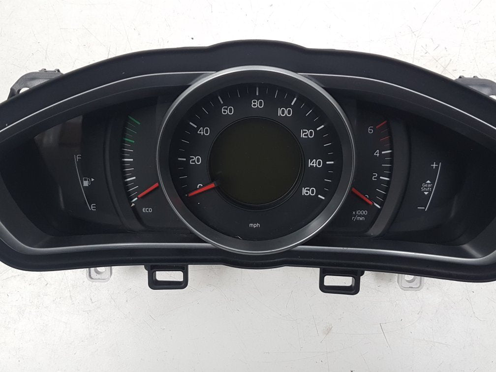 2012 - 2016 Volvo V40  Hatchback Instrument Cluster 31314484
