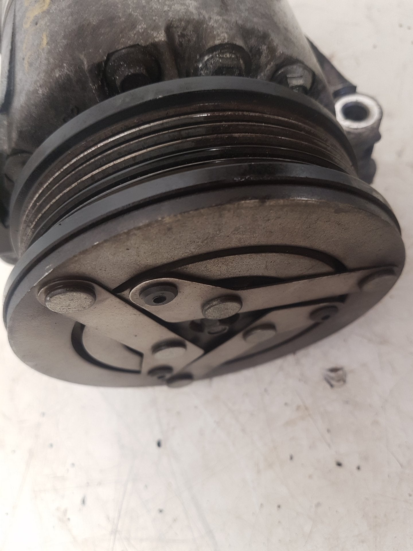 2010 - 2017 Volvo XC60  Estate A/C Compressor 8623176