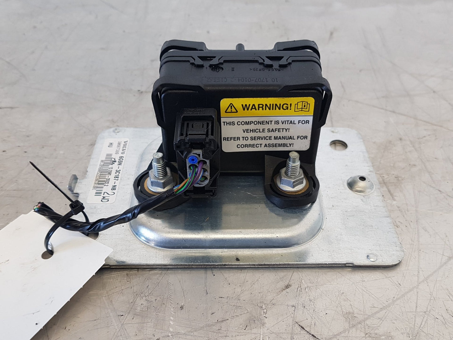 2007 - 2015 Volvo V70  Estate YAW SENSOR 6G9N14B296CB