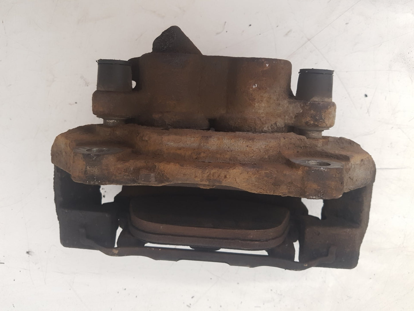 2010 - 2014 Volvo XC60  Estate Left Front Caliper