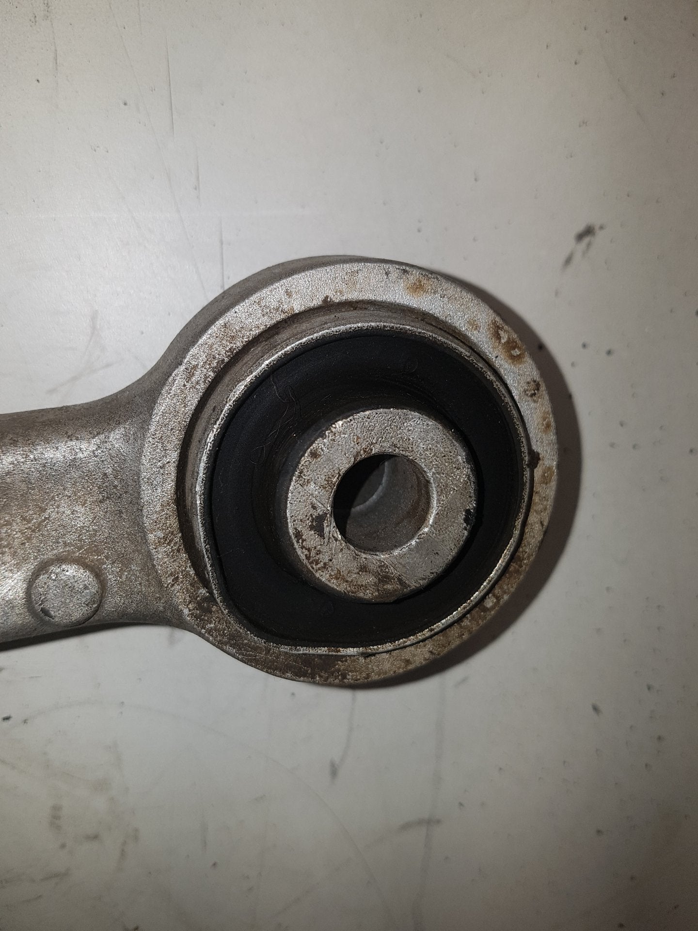 2001 - 2010 Volvo S60  Saloon Right Front Lower Control Arm