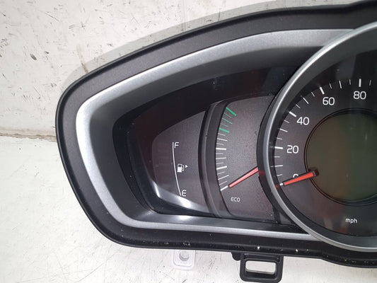 2014 - 2016 Volvo V40  Hatchback Instrument Cluster 31412875