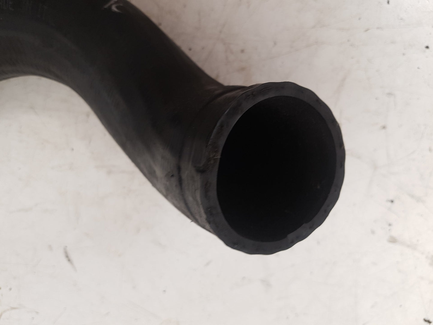 2005 - 2010 Volvo XC90  Estate Intercooler Pipe 30766440