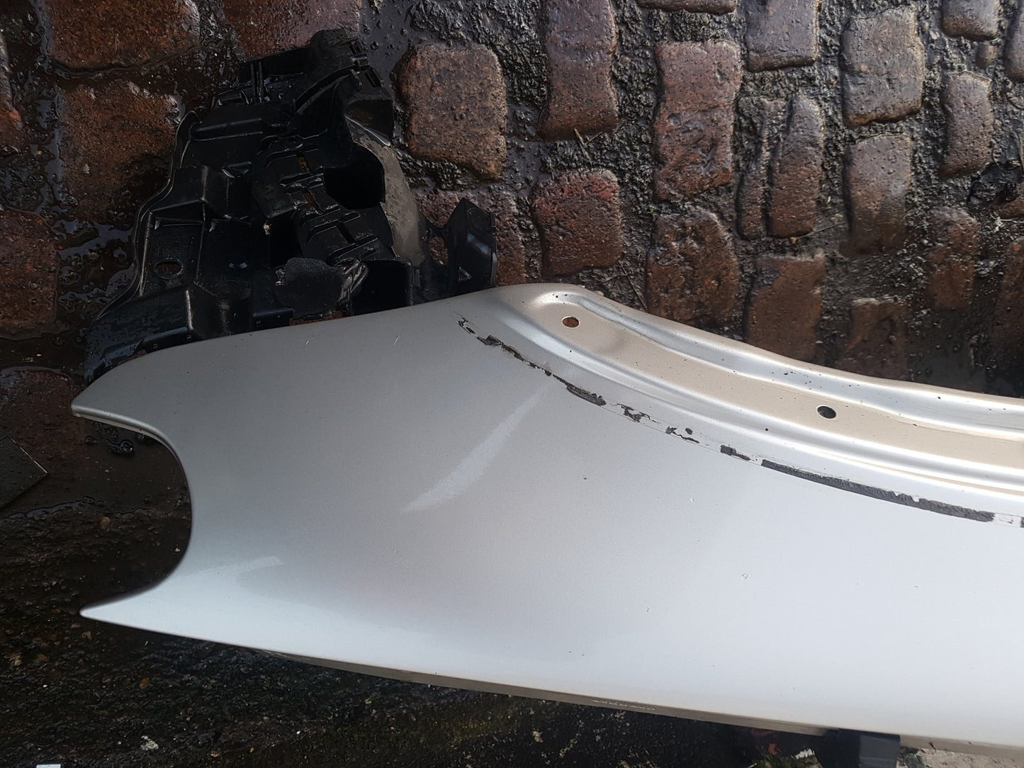 2008 - 2016 Volvo XC70 III 136 Estate Right Front Guard 31294003