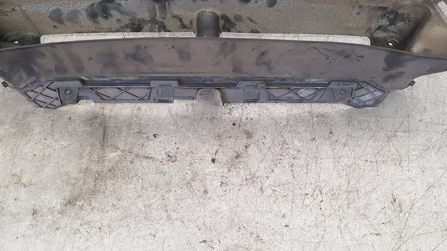 2014 Volvo V40 Cross Country  Hatchback AIR GUIDE (BAFFLES) FRONT 31323465