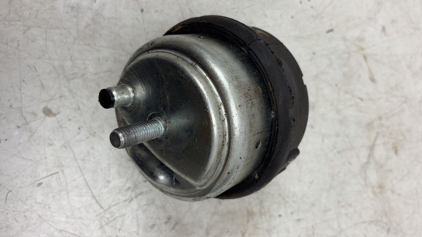 2011 - 2014 Volvo XC90  Estate ENGINE MOUNT (FRONT) 30680751