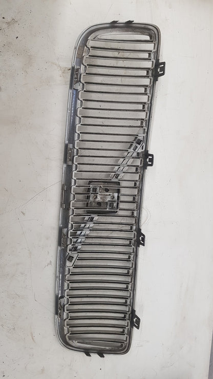 2005 - 2008 Volvo V70  Estate FRONT GRILL 08693346
