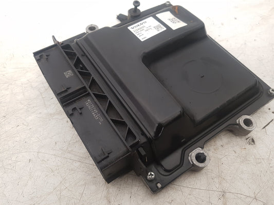 2017 - 2026 Volvo V60 II 225 Estate Engine ECU 32242005