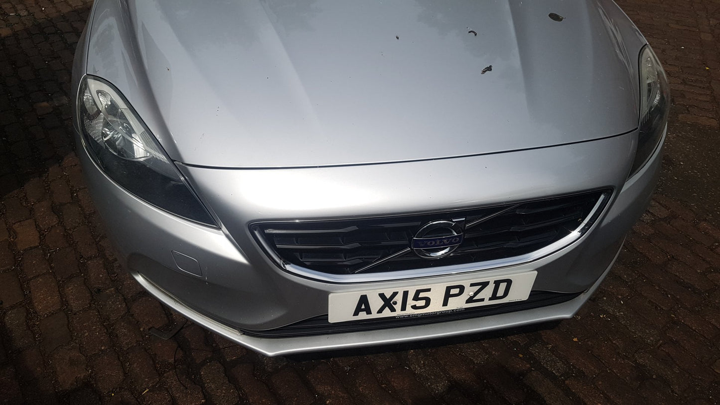 2015 Volvo V40 525, 526 Hatchback Petrol