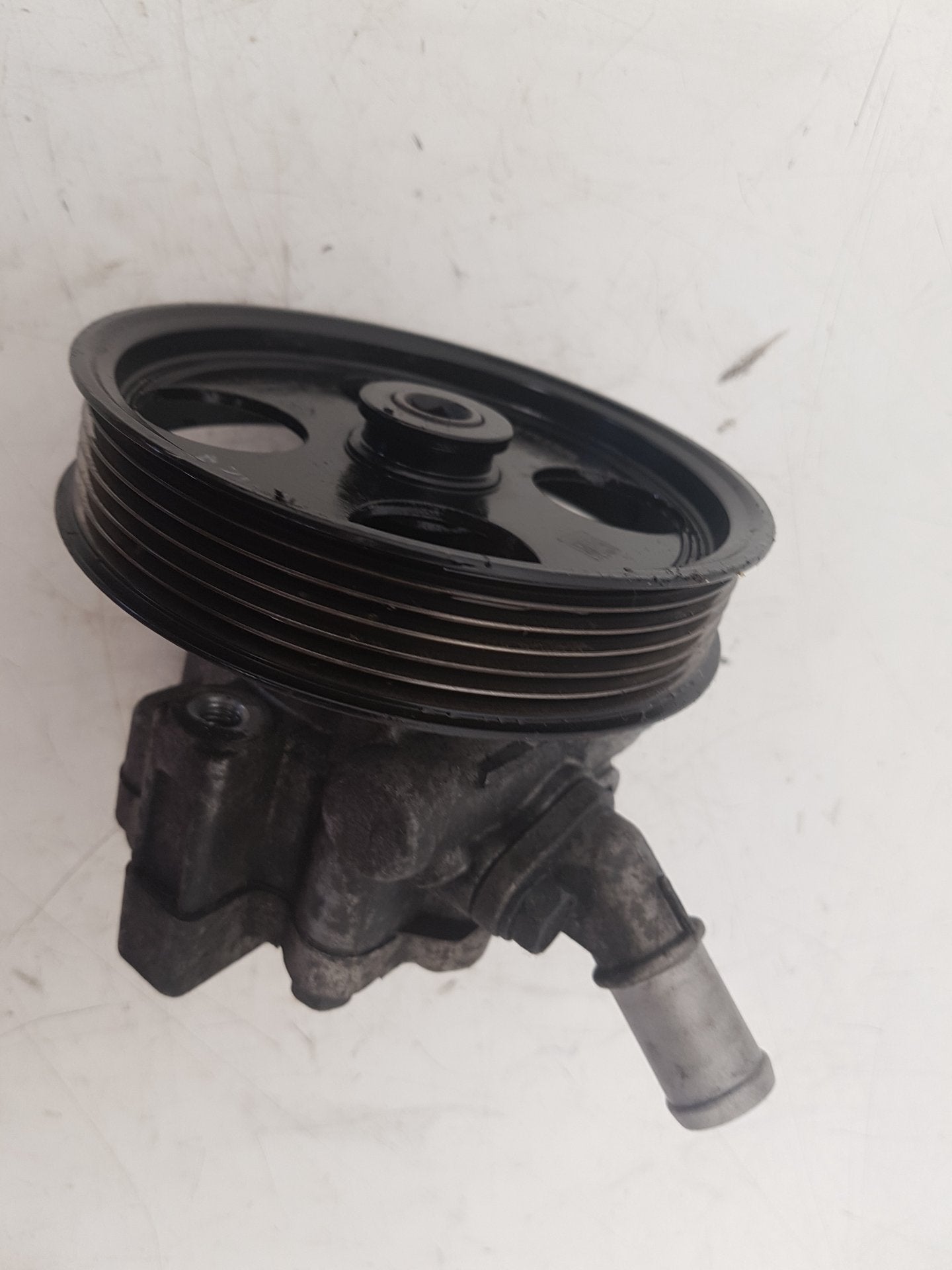2010 - 2012 Saab 9-5  Saloon Power Steering Pump 13309336
