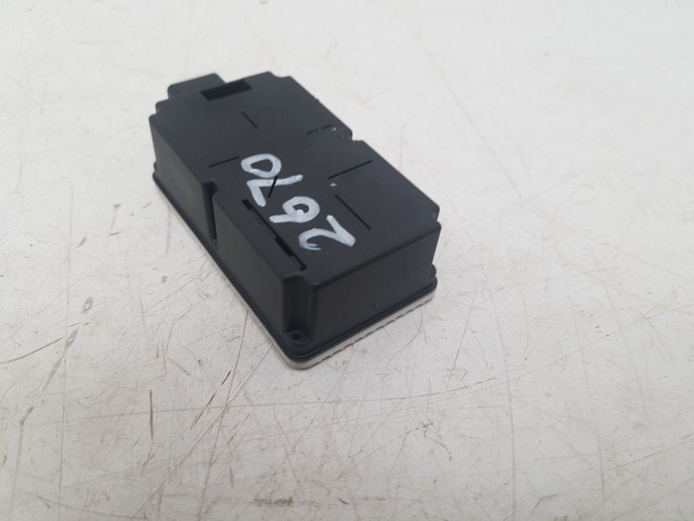 2014 Volvo V40  Hatchback KEYLESS ENTRY MODULE RECEIVER 31407099