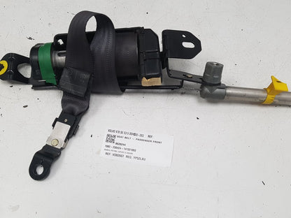 2000 - 2003 Volvo V70  Estate Left Front Seat Belt 8626244