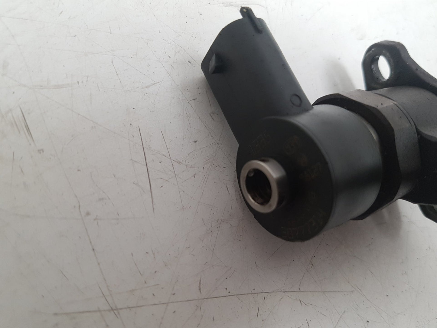 2002 - 2005 Volvo S60  Saloon Fuel Injector 0 445 110 078