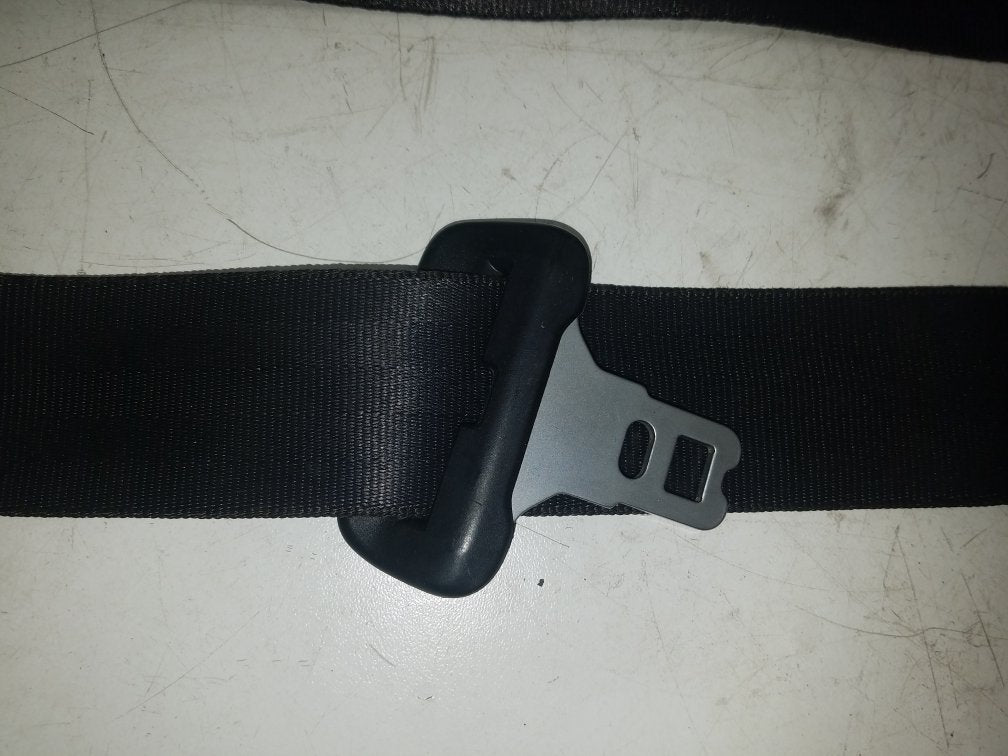 2010 - 2015 Volvo S60   SEAT BELT - MIDDLE REAR 39813791