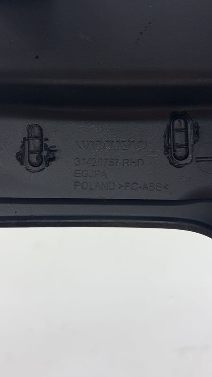 2017 - 2026 Volvo V60 II 225 Estate CENTRE CONSOLE TRIM SURROUND 31417531
