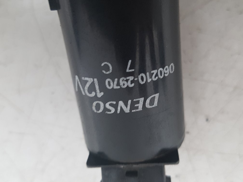 2002 Saab 9-3  Convertible WASHER PUMP (WINDSCREEN) 60210-2970