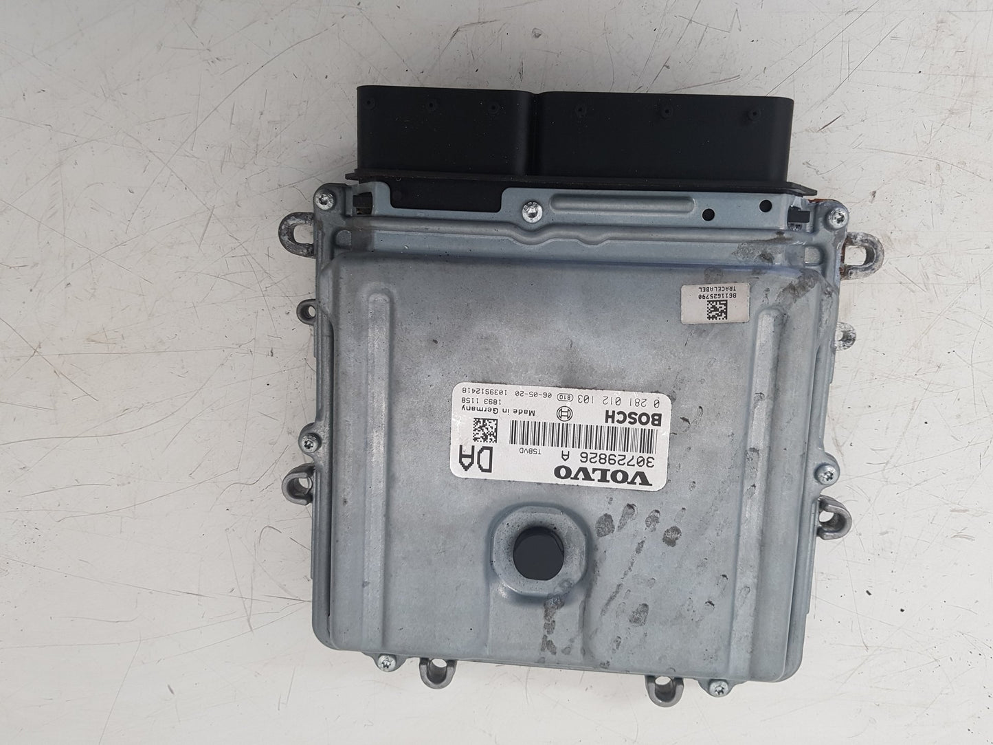 2006 - 2010 Volvo C70  Convertible Engine ECU 30729826A