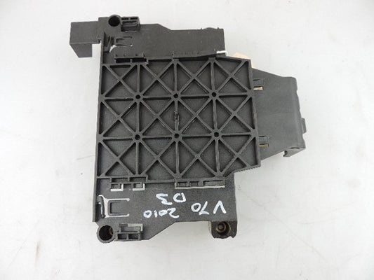 2007 - 2013 Volvo V70   ECU HOLDER BRACKET 30729835