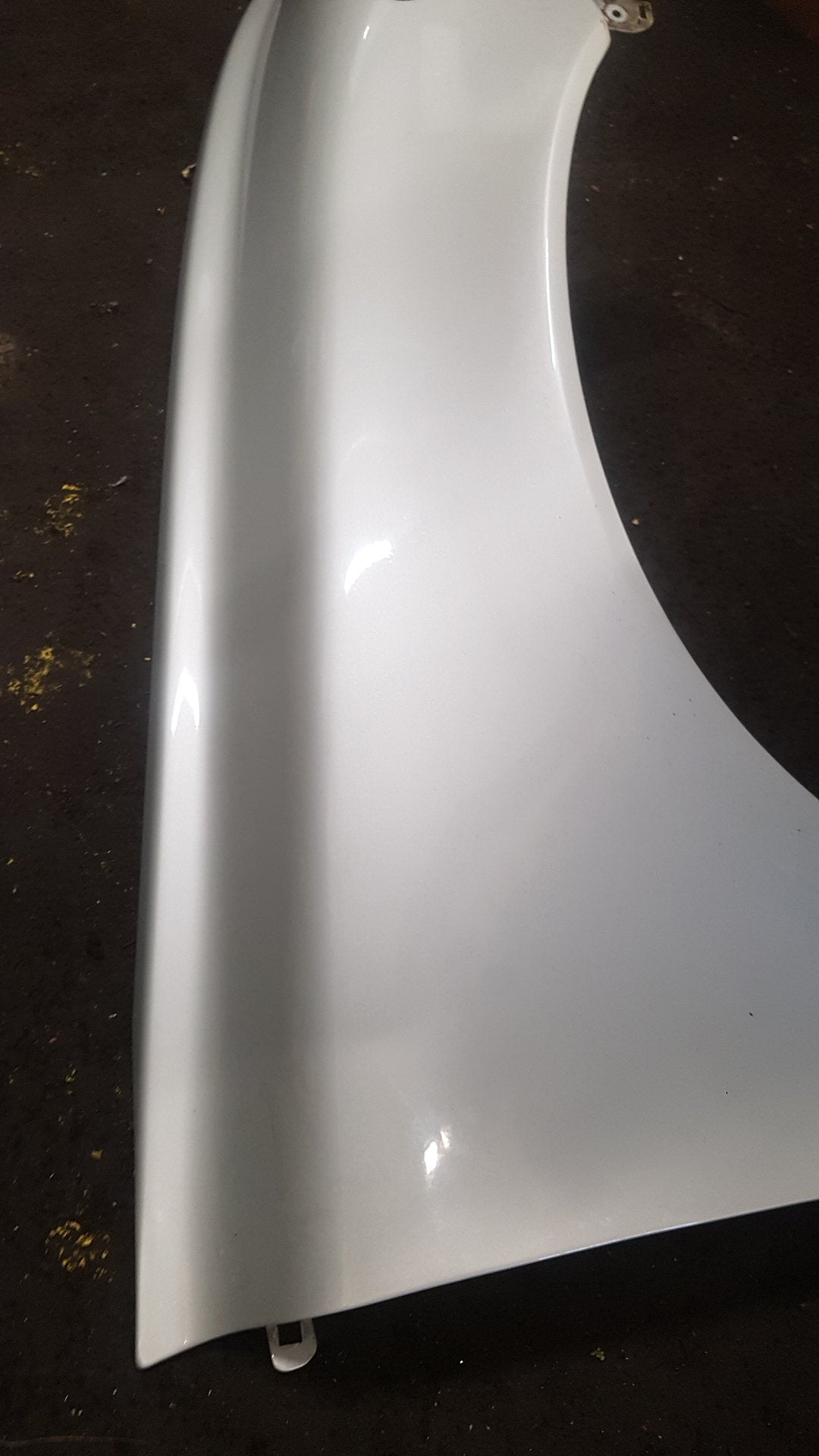 2011 Volvo S40 II 544 Saloon Right Front Guard White 481 cosmic white metallic VRAC A